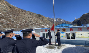 西藏绒辖边境派出所喜迎中国人民警察节