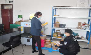 喀拉也木勒边境派出所开展辖区行业场所安全检查工作