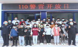 “哇”声一片中的别样“警”彩