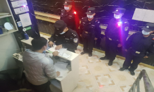架科底边境派出所常态化巡逻筑牢安全防线