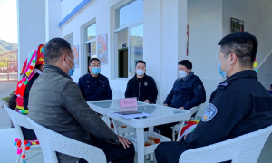 警民心连心  恳谈见真情