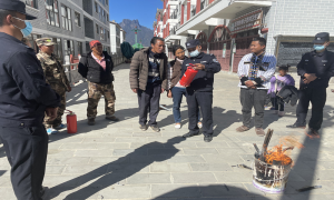 宣传增消防知识 演练提自救能力
