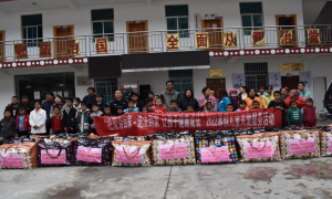 把爱带回家 送法到家