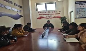 恳谈会架起“警民连心桥”