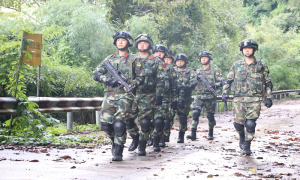 再遇警察节，这边“警色”正好