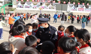 警民同心 反诈同行