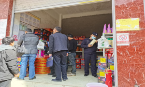马吉边境派出所开展节前烟花爆竹安全检查