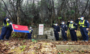 那花边境派出所举行重温入警誓词活动迎接“中国警察节”