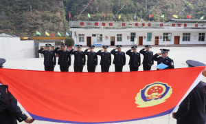 重温警察誓词 坚定从警初心