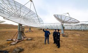 红柳峡边境移民管理警察守护新疆首个国家天文台“天籁”