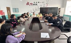长白山边境管理支队与驻地小学开展“党的二十大精神”联学共建活动