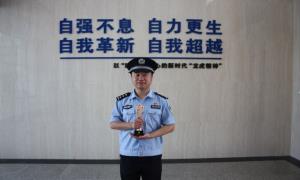 杨宝超：持剑列阵守国门 孜孜不倦结硕果