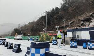 雪中守“疫”线 只为护平安