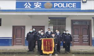 黑色丝袜套头、防护服遮身！两男子不远千里回老家盗窃被擒