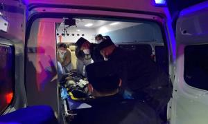 勐桥边境派出所民警夜间巡逻中及时救助1名受伤群众