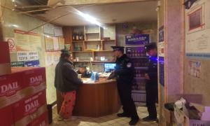鹿马登边境派出所开展联合夜巡强化边境管控