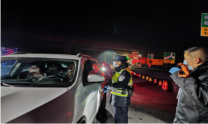 新警，向辖区群众报到