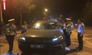 严查酒驾不松懈 洪湖交警查处4名“酒司机”