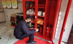 鹿马登边境派出所深入辖区开展消防安全检查