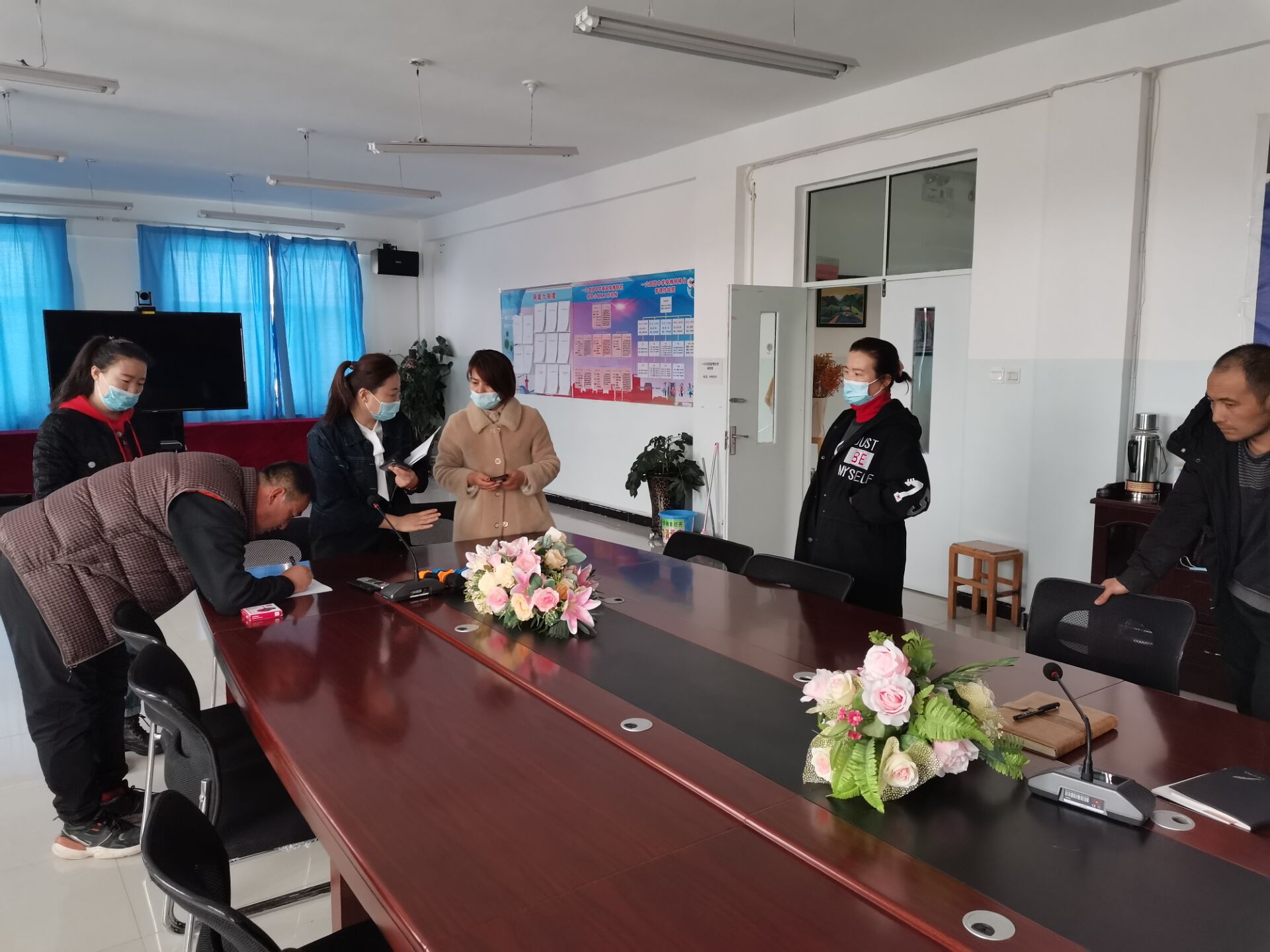 调解与普法相结合.jpg