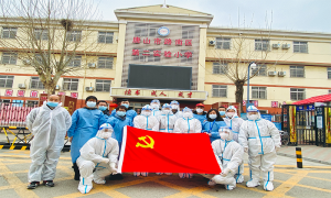 曹妃甸出入境边防检查站民警下沉社区助力疫情防控