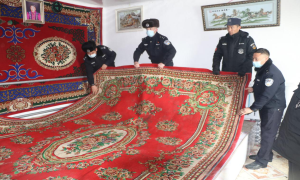 初春警色暖人心 细微之处显真情