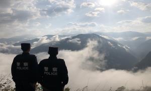 以行动书写担当 用爱岗诠释使命