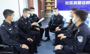 新华边境派出所掀起学习“两会”热潮