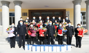表彰优秀警嫂 彰显巾帼力量