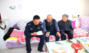 塔城麦海因边境派出所组织民警深入辖区扎实推进“我为群众办实事”活动