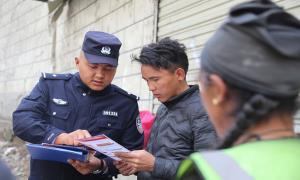 樟木口岸移民管理警察震后7年的坚守
