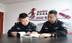 三合出入境边防检查站开展“悦享书香 温暖警营”读书日活动