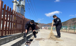 前哨边境检查站积极开展爱国卫生月实践活动