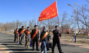 “特色路”上“接地气” 普法花儿遍地开