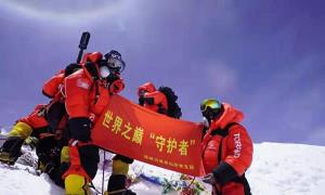 这个荣获“全国工人先锋号”的集体，已经和珠峰“长在一起了”