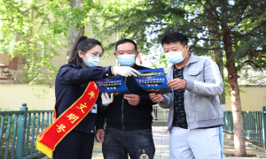 西藏出入境边防检查总站执法调查支队积极开展“全民国家安全教育日”普法宣传活动