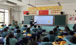 亚东出入境边防检查站联合日喀则边境管理支队开展全民国家安全教育日系列法制宣讲活动