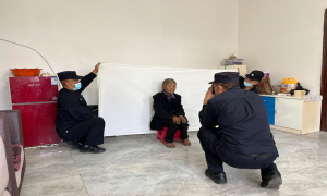 八旬老人丢证急 民警上门暖民心