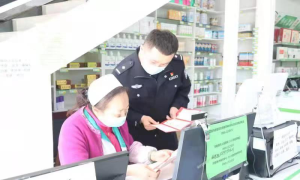 红山嘴出入境边防检查站开展边防政策法规宣传活动