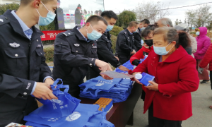 三家子边境派出所深入辖区开展防电信诈骗宣传
