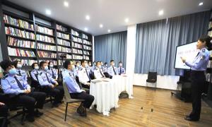 皇岗出入境边防检查站开展“世界读书日”主题阅读演说会