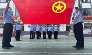 那艾边境派出所举行重温入团誓词活动庆祝中国共青团建团100周年