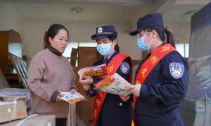 花桥坝边境检查站里热血青年