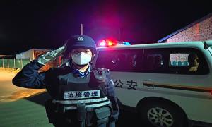 节日我在岗 只为一份坚守
