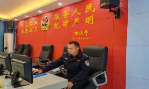 戍边老兵新警青春建功峡谷