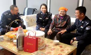 为“草原母亲”都贵玛送上母亲节祝福