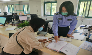 服务指南“码”上扫一扫，助力政务升级
