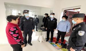 情系母亲节 慰问暖人心