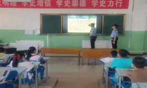 乌什水边境派出所开展“警校联动，送法入校”活动