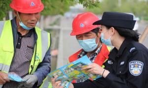 莫特格边境派出所扎实开展法律宣传活动